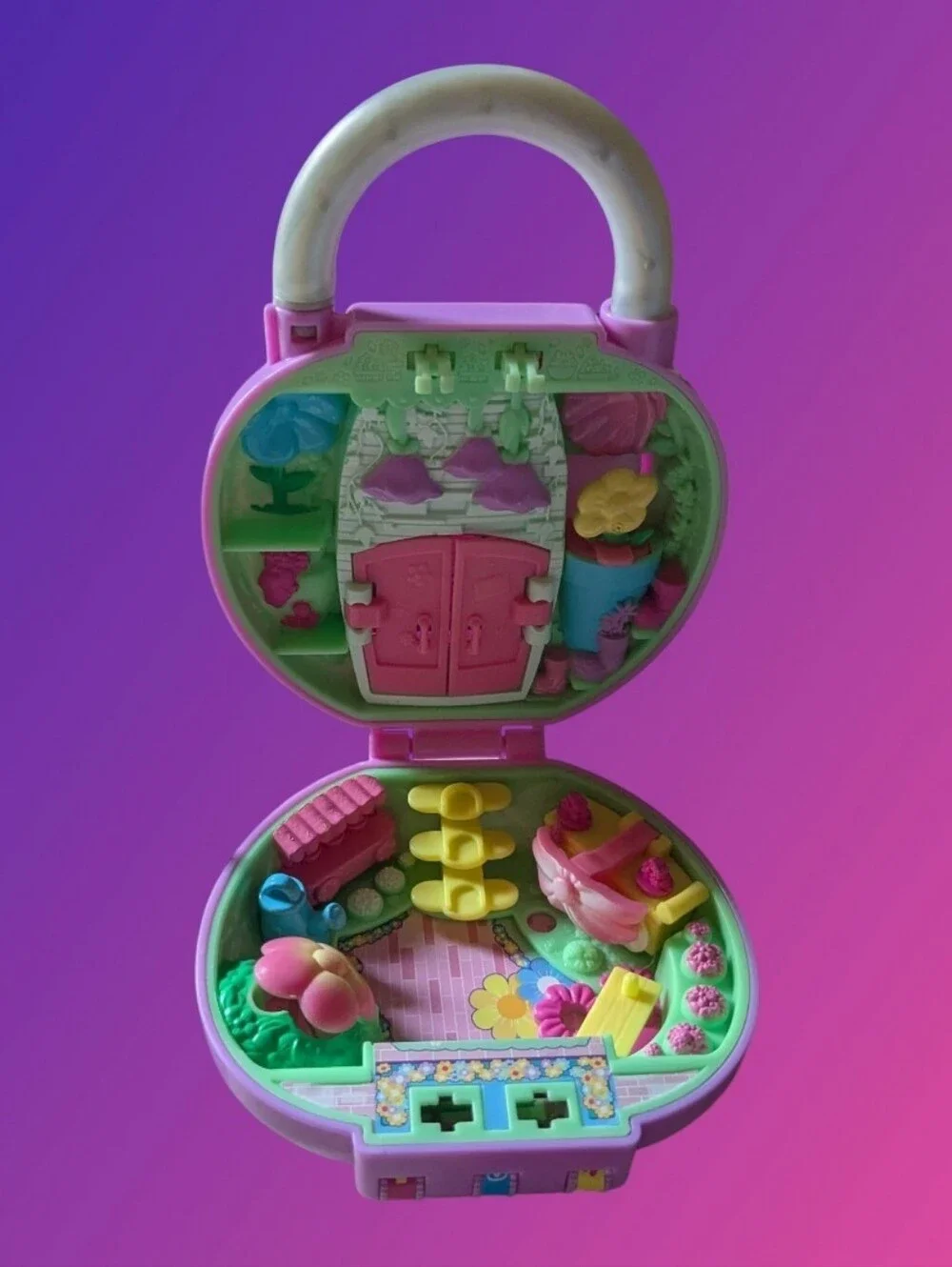Shopkins Lil Secrets Pretty Petals Flower Shop Locket lock combination.